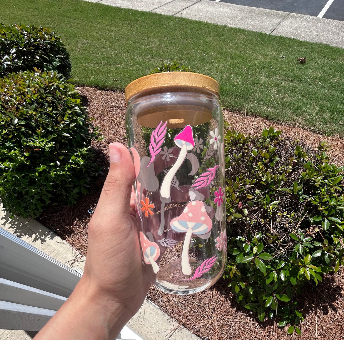 16oz Mushroom Glass Cup